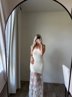 Lace strapless bridal dress NWT